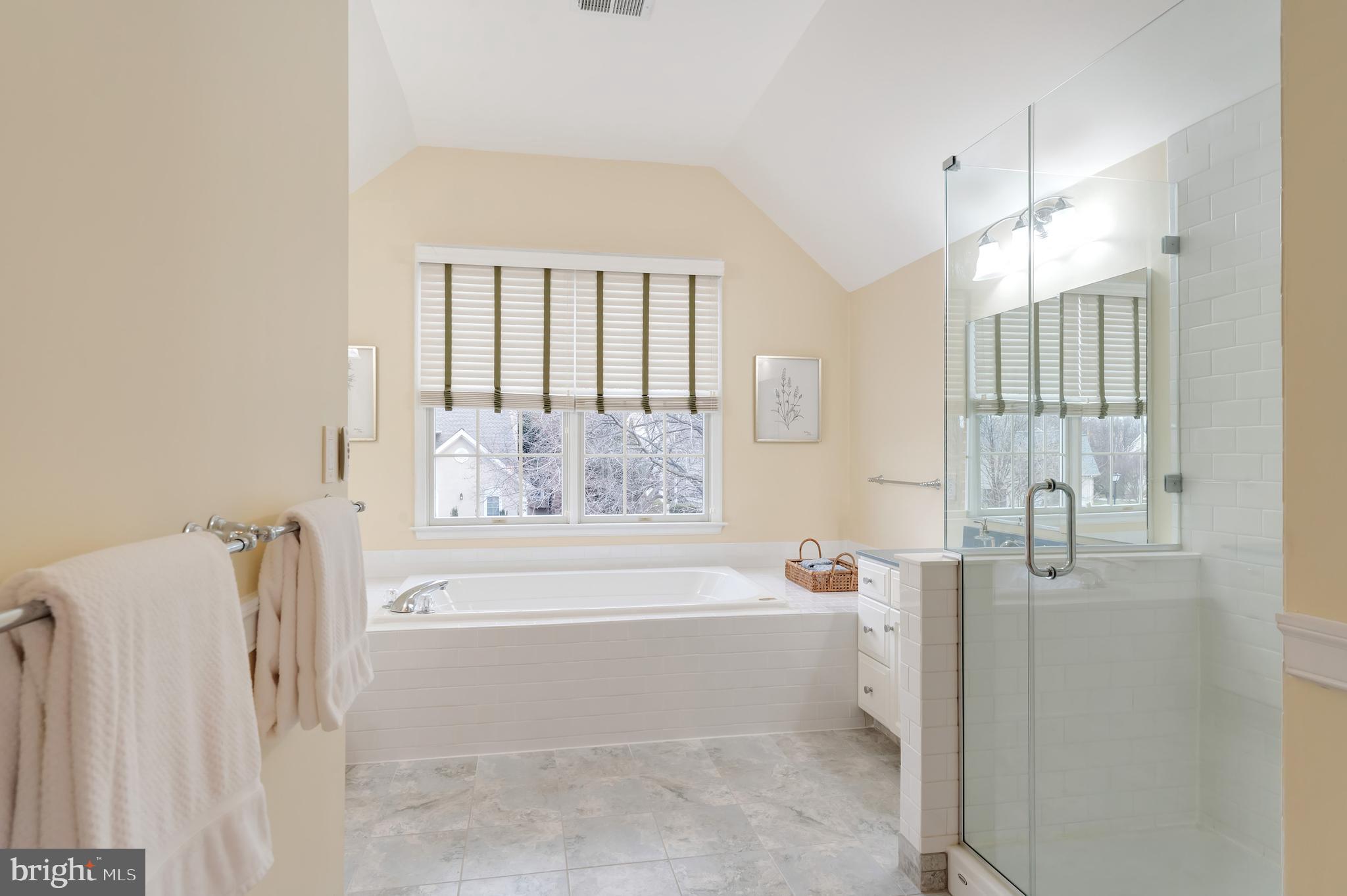 10812 CRIPPEN VALE COURT