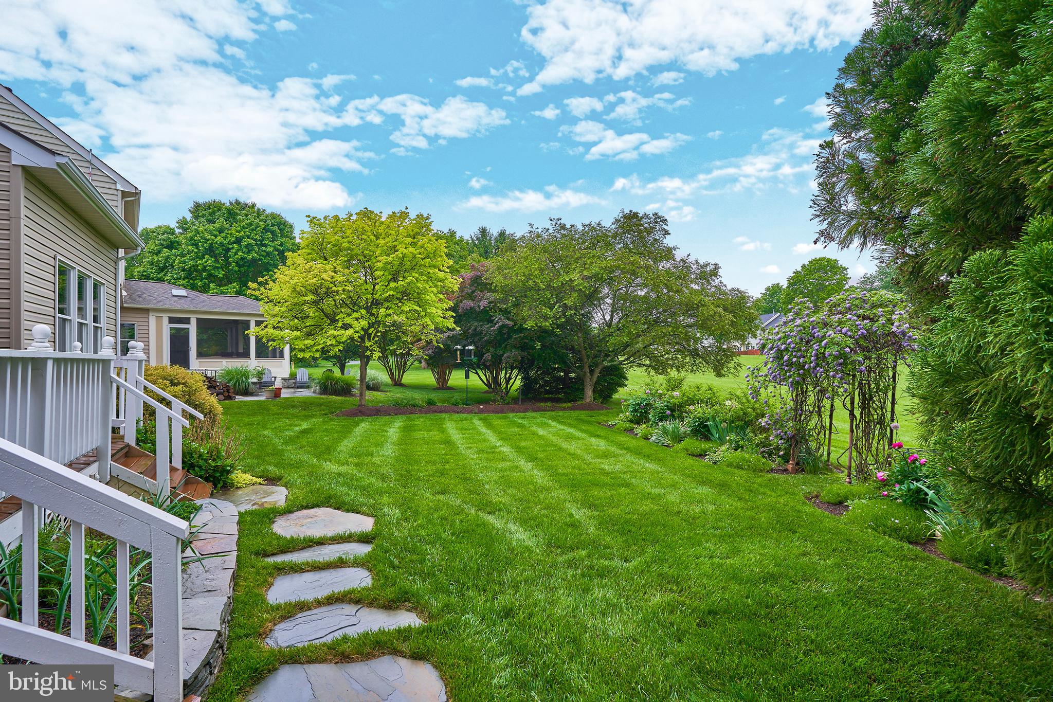 10812 CRIPPEN VALE COURT