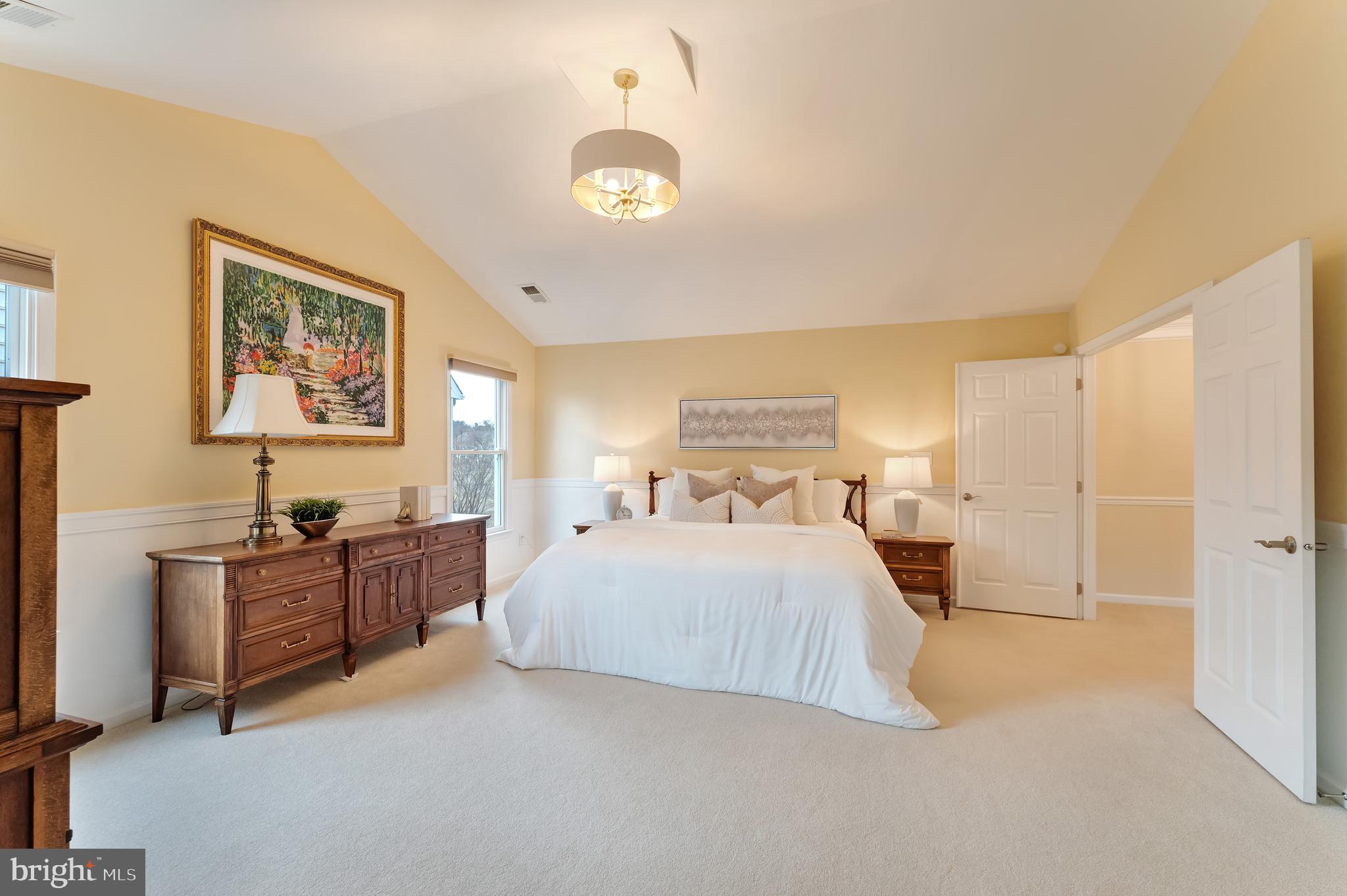 10812 CRIPPEN VALE COURT