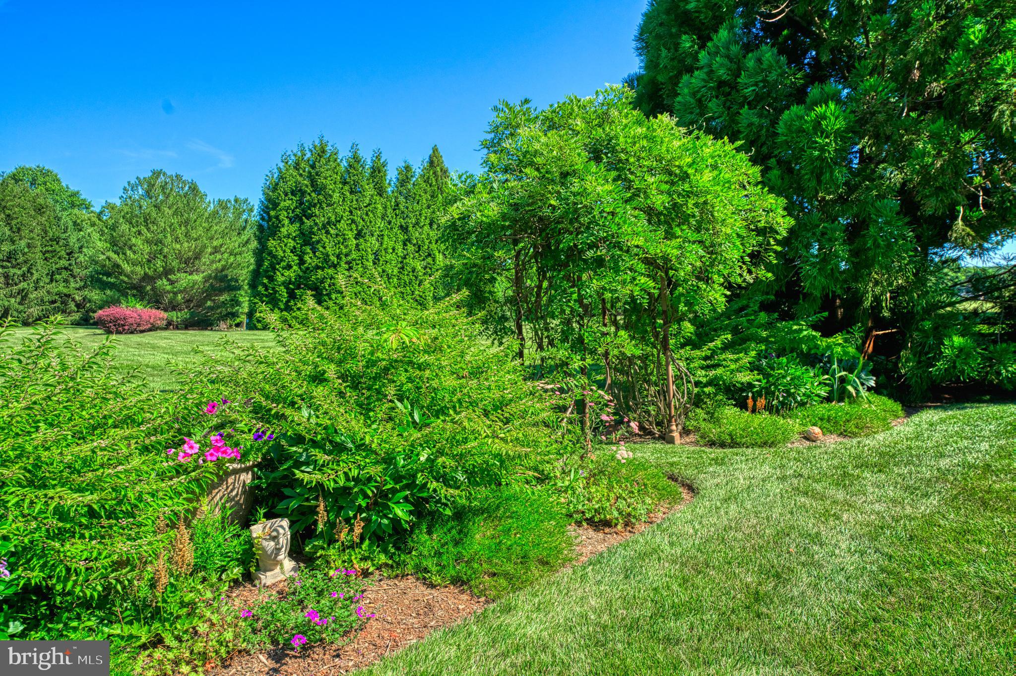 10812 CRIPPEN VALE COURT