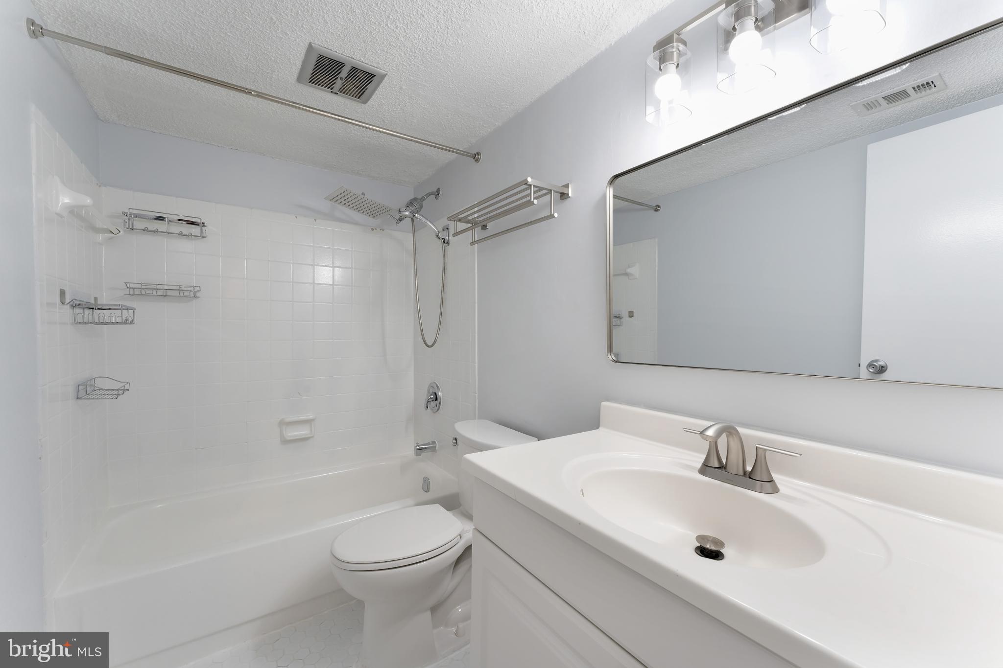 11833 SHIRE COURT 11B