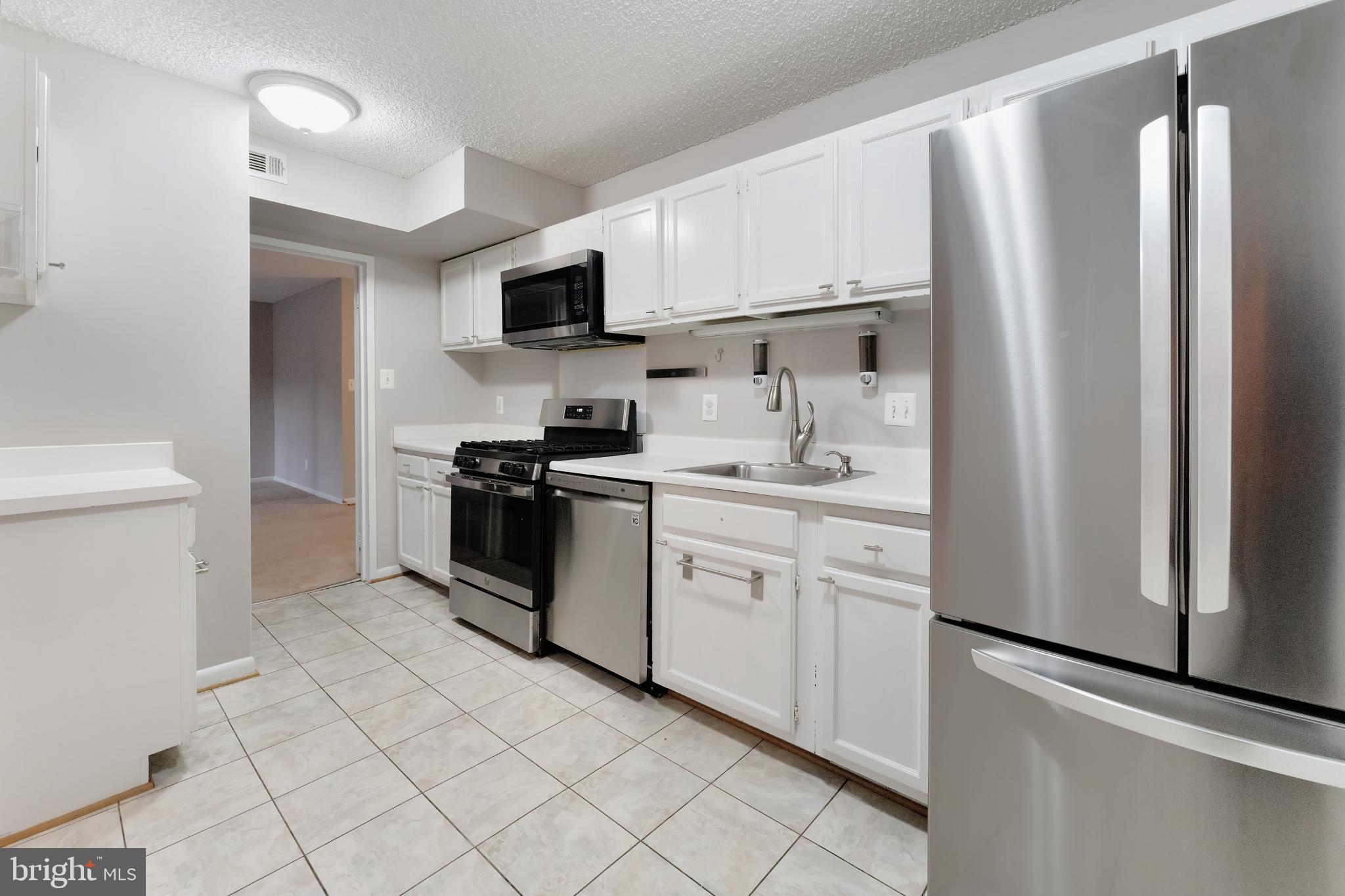 11833 SHIRE COURT 11B