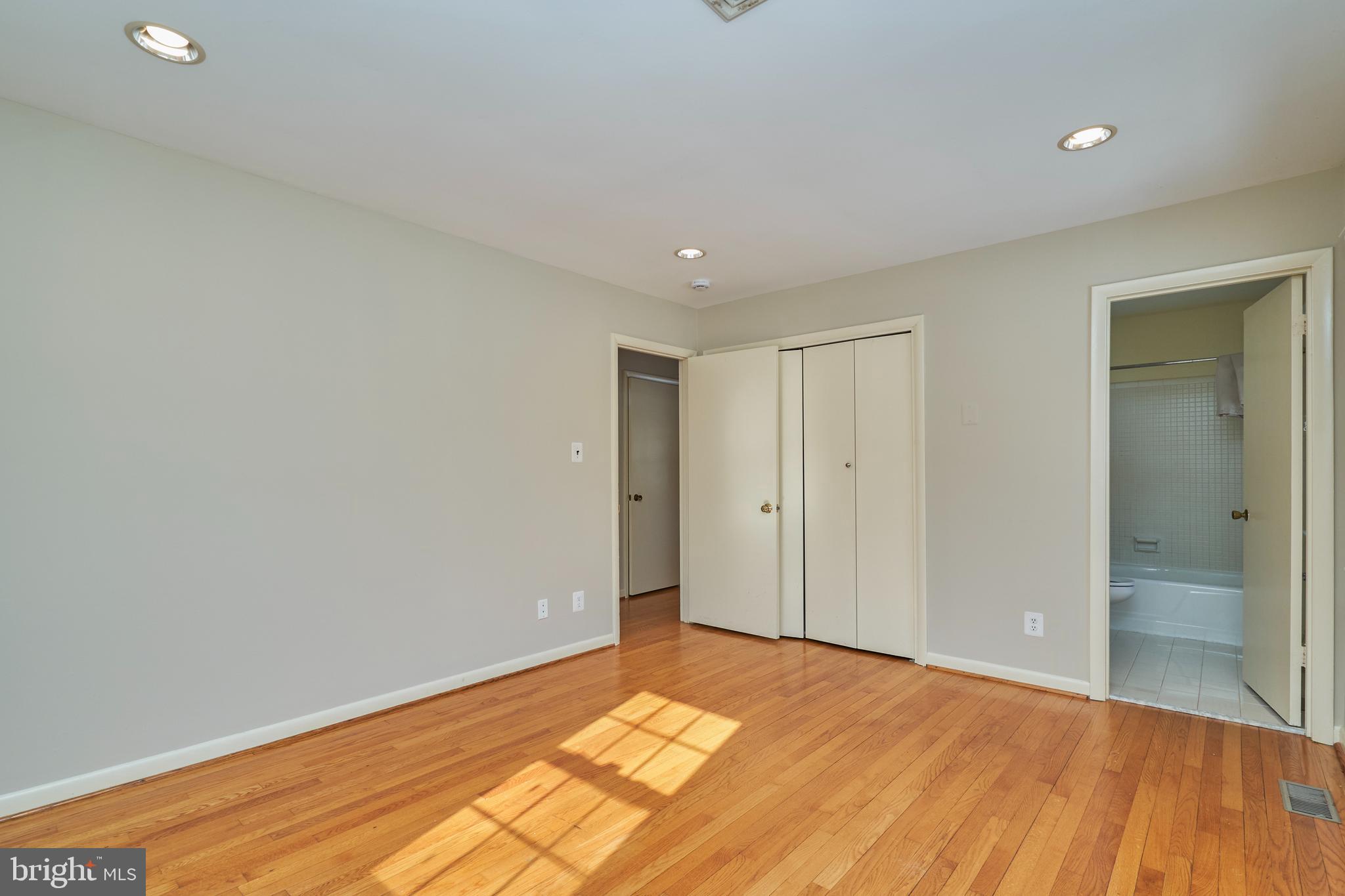 500 SPRINGVALE ROAD