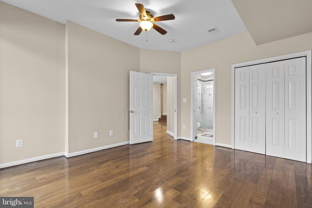 11292 HARBOR COURT 1292