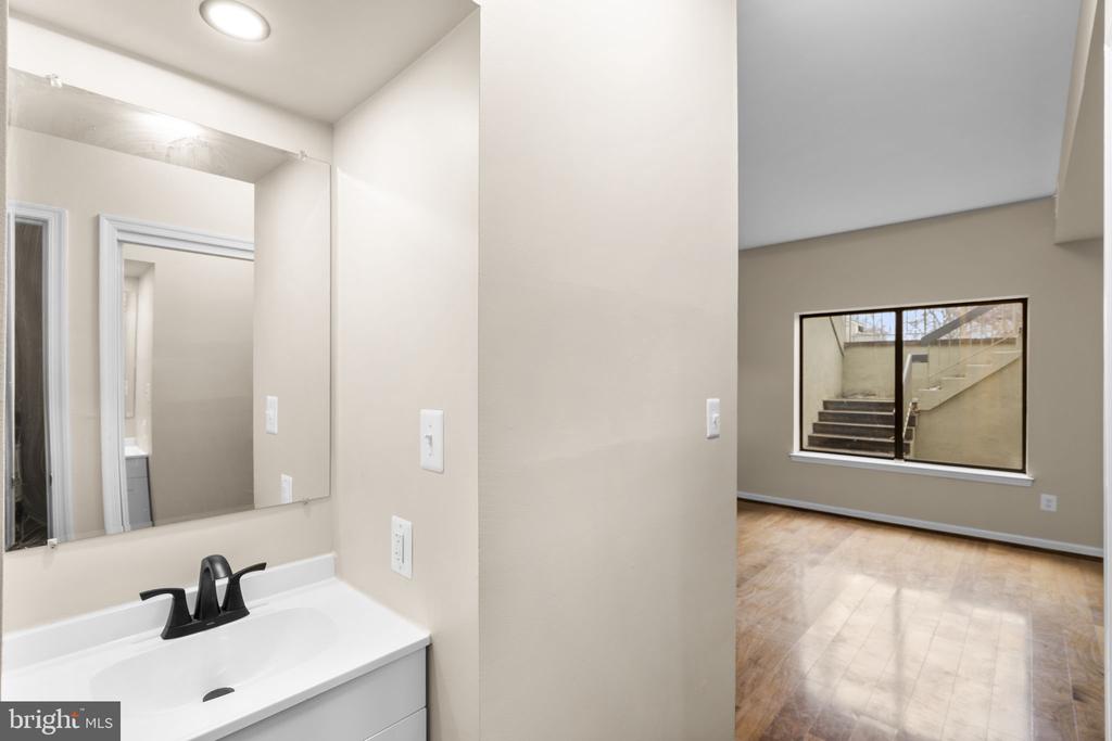 11292 HARBOR COURT 1292