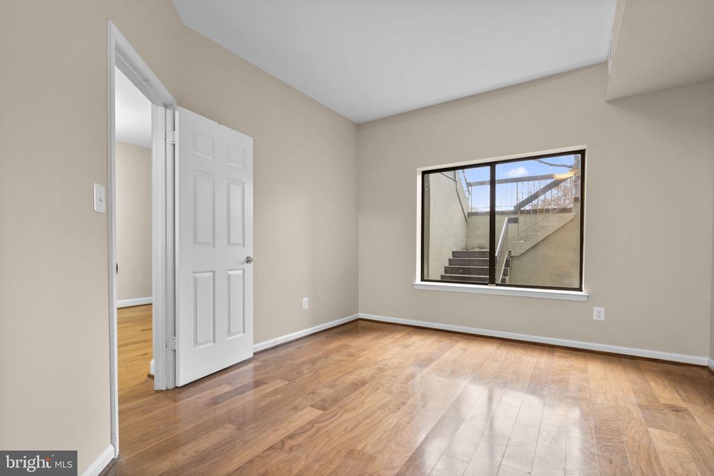 11292 HARBOR COURT 1292