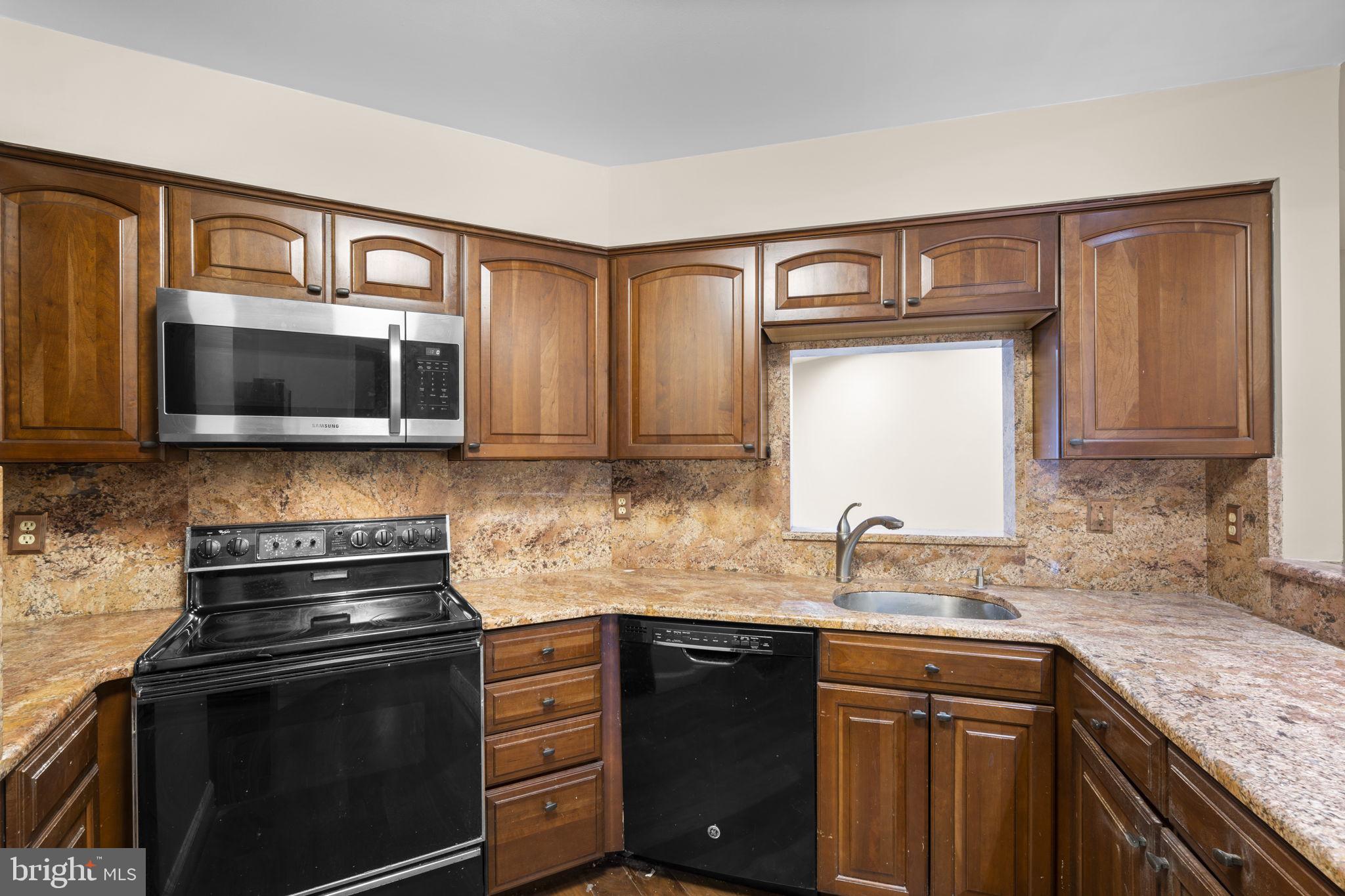 11292 HARBOR COURT 1292