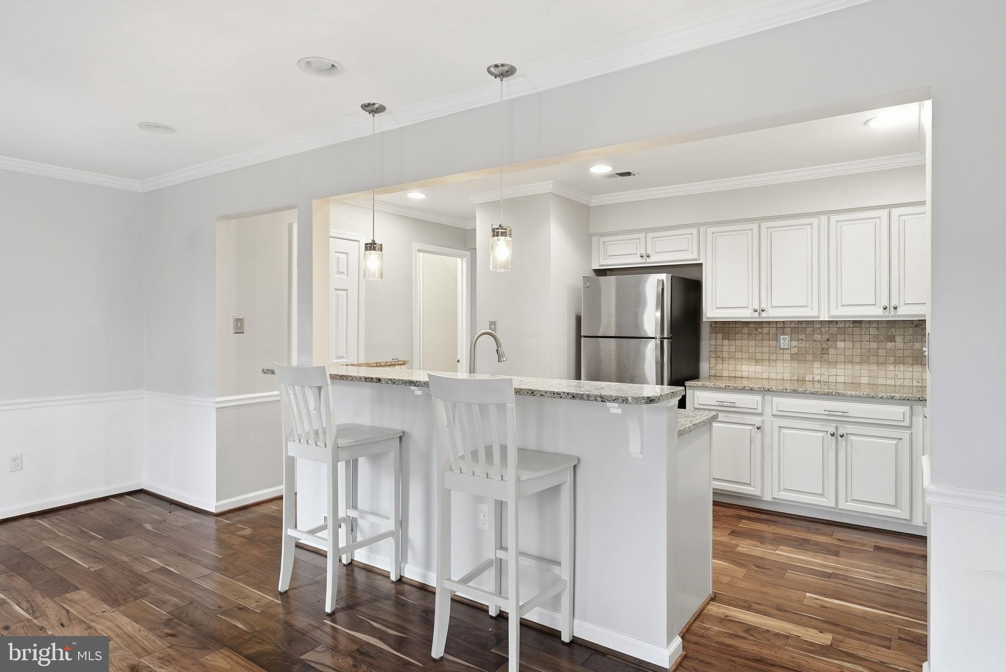 11872 SAINT TRINIANS COURT