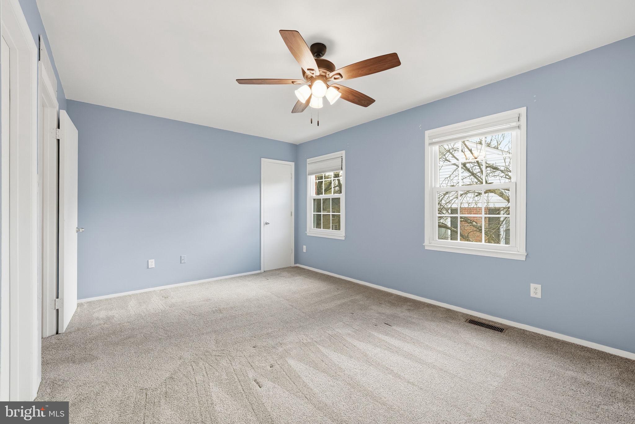 11872 SAINT TRINIANS COURT