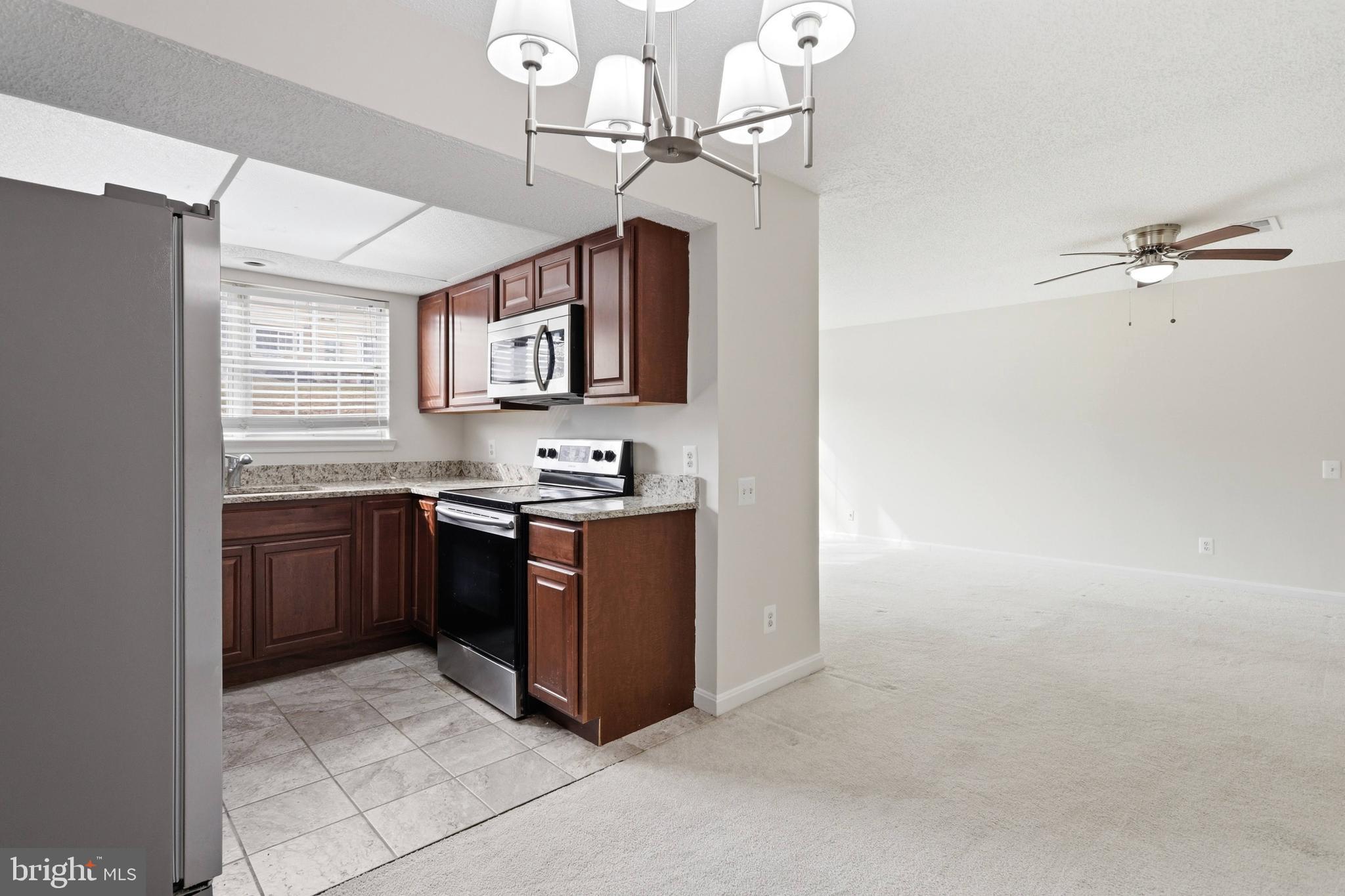 3902 GOLF TEE COURT 101