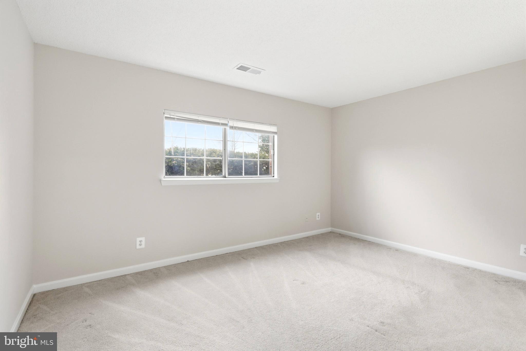 3902 GOLF TEE COURT 101