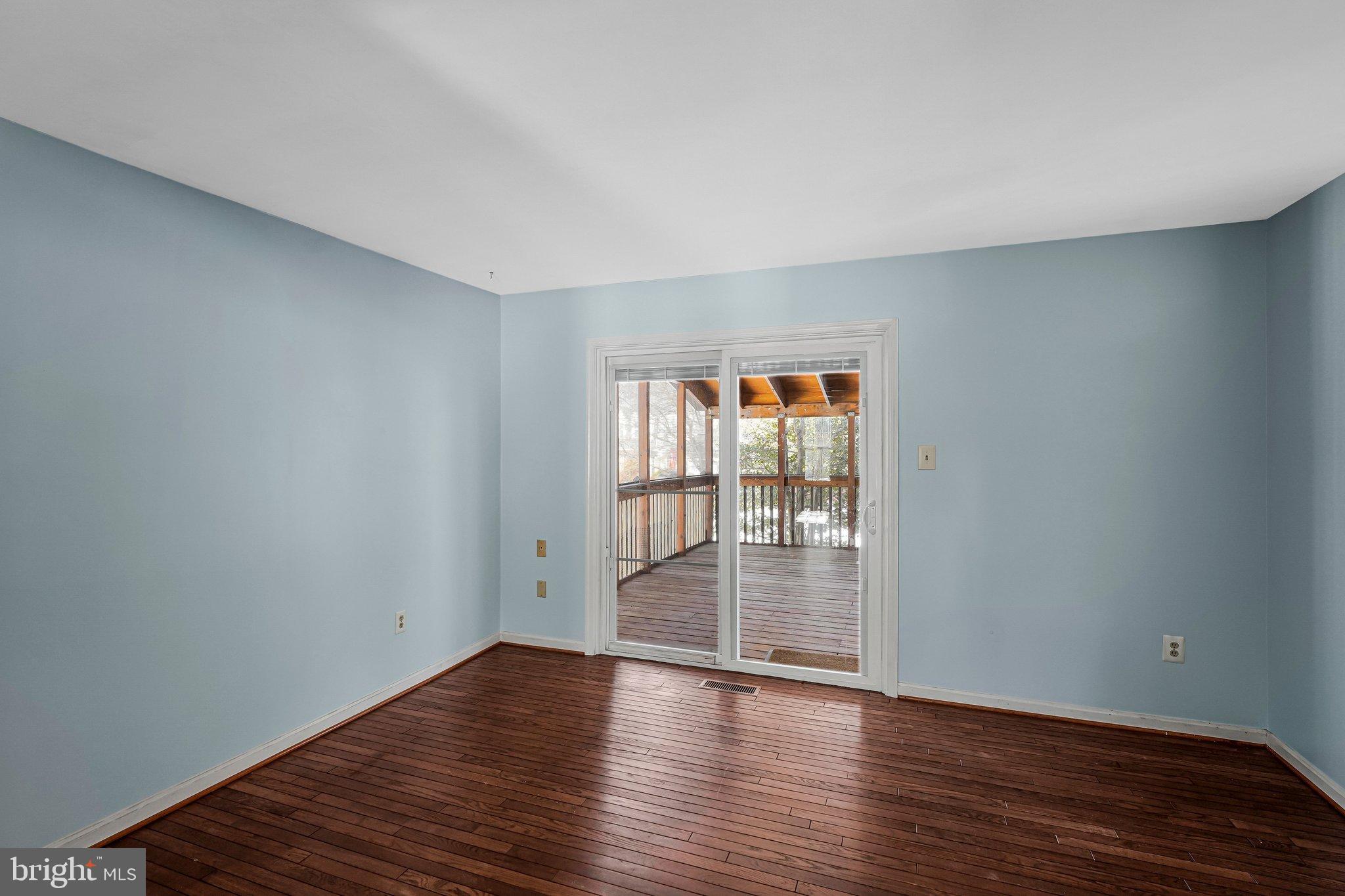 11820 WAYLAND STREET