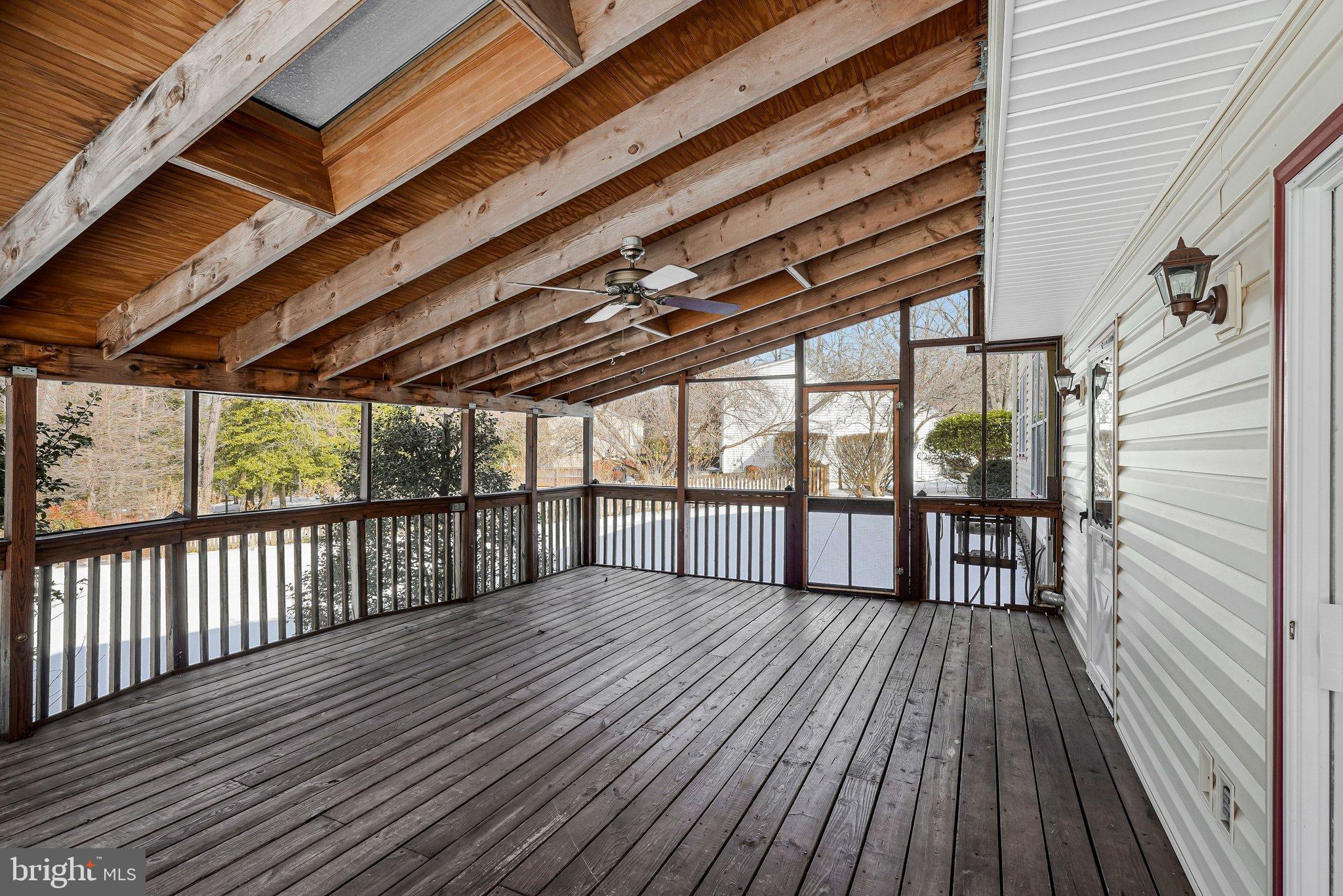 11820 WAYLAND STREET