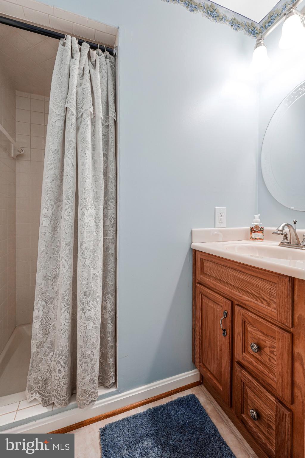 11820 WAYLAND STREET