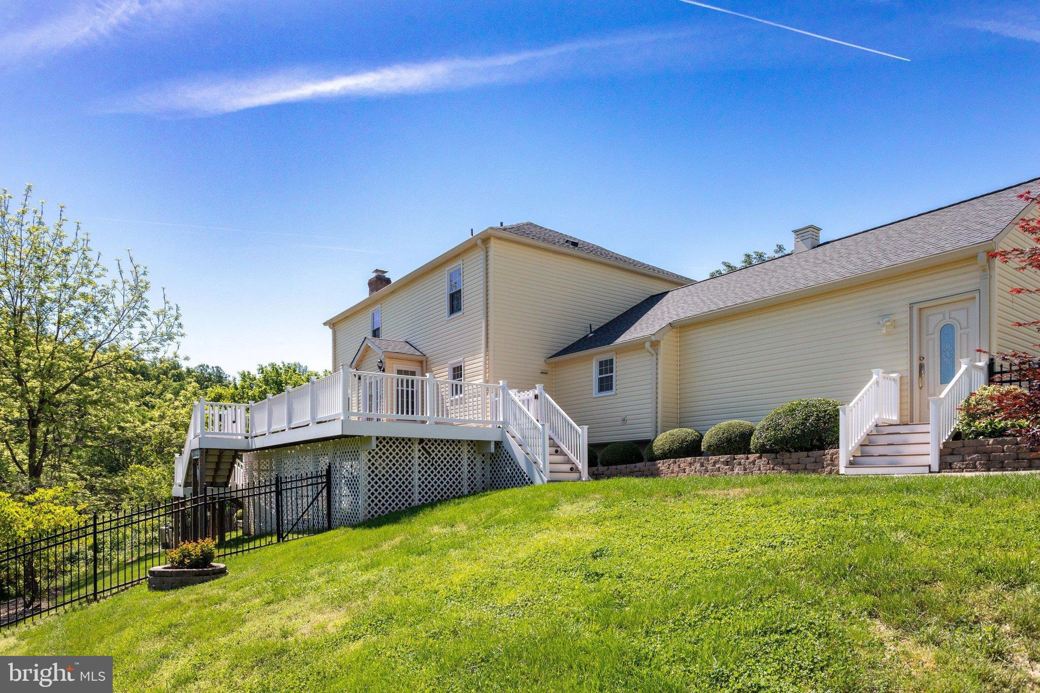 1435 ROSEWOOD HILL DRIVE