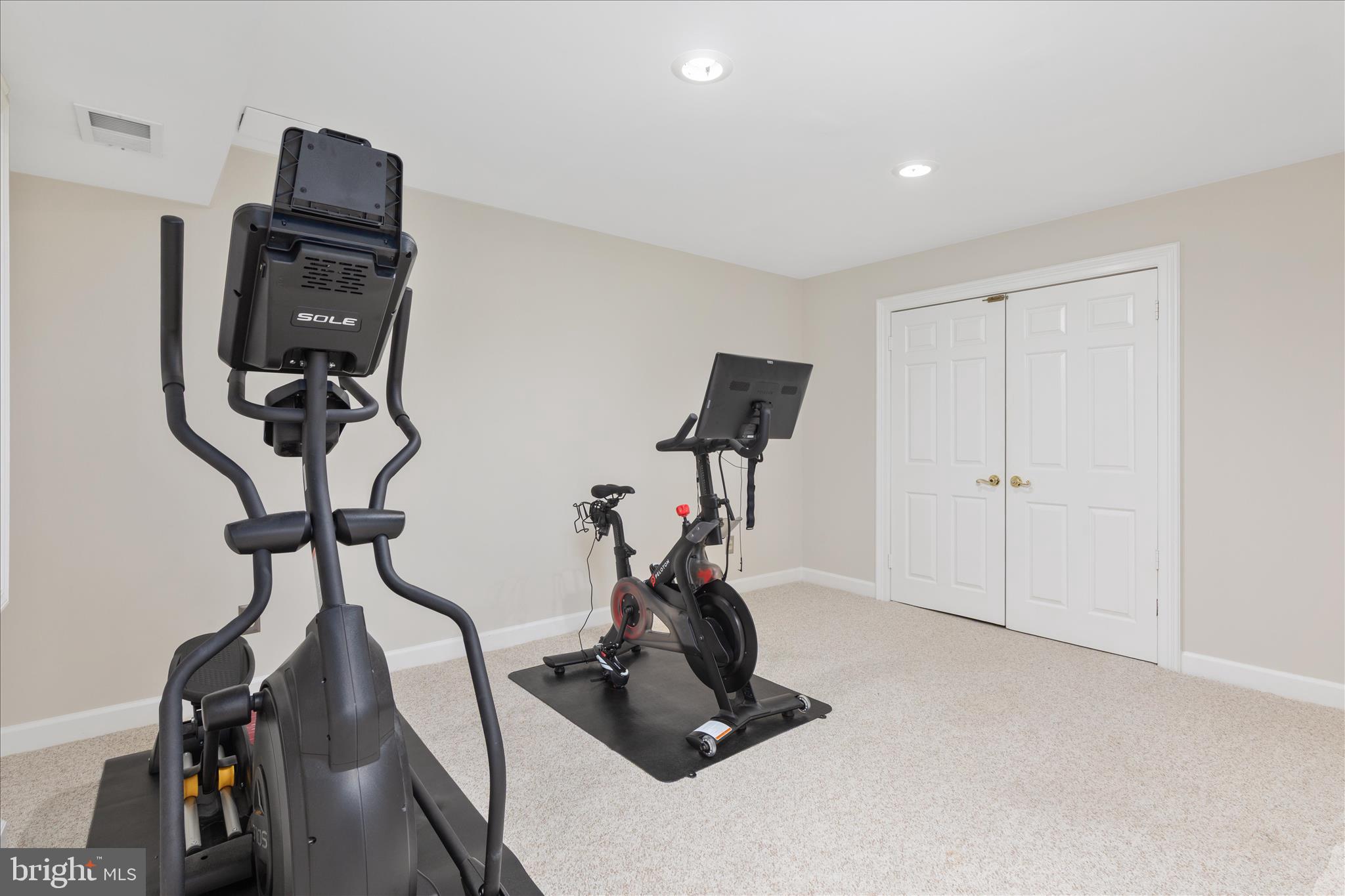 1435 ROSEWOOD HILL DRIVE