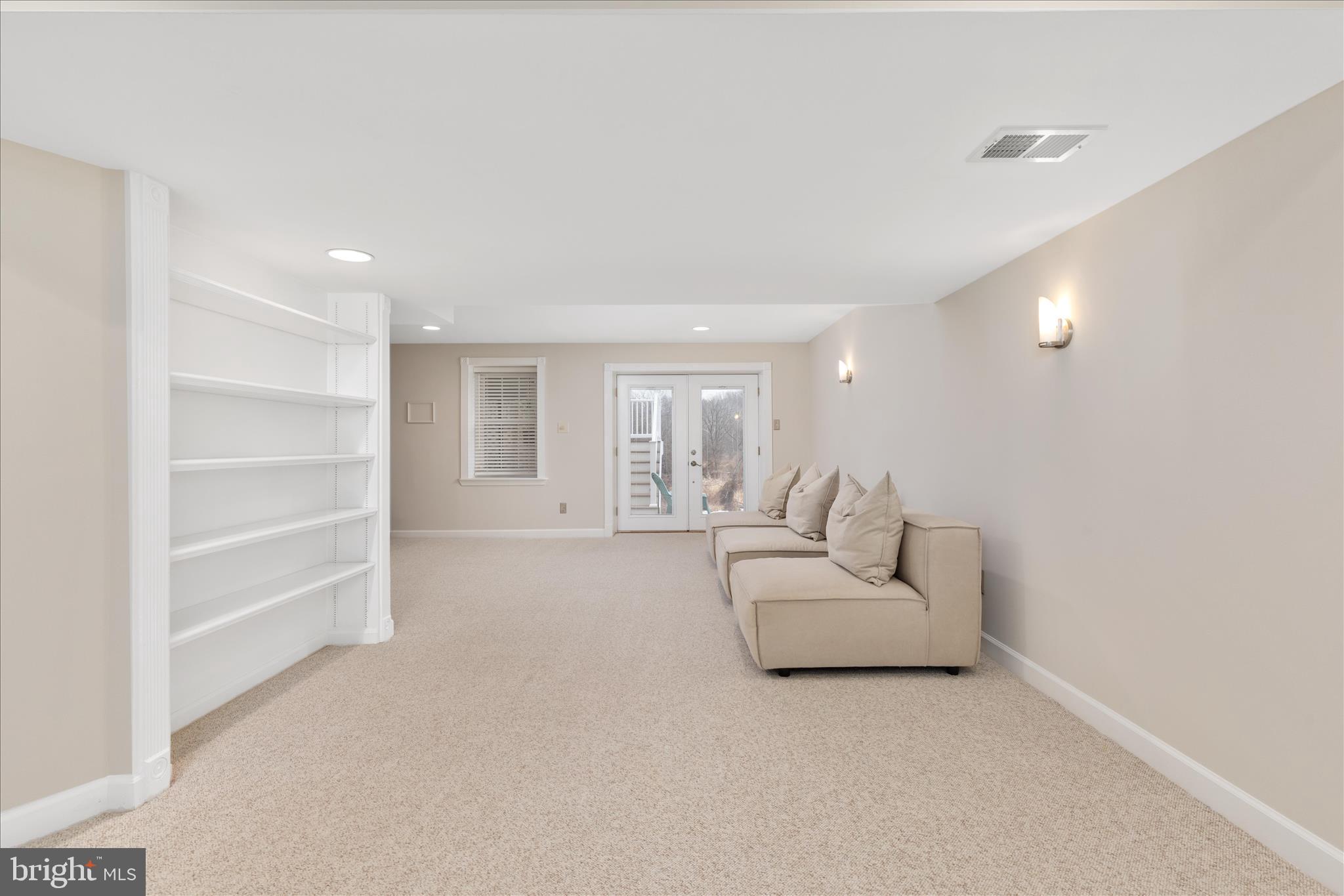 1435 ROSEWOOD HILL DRIVE