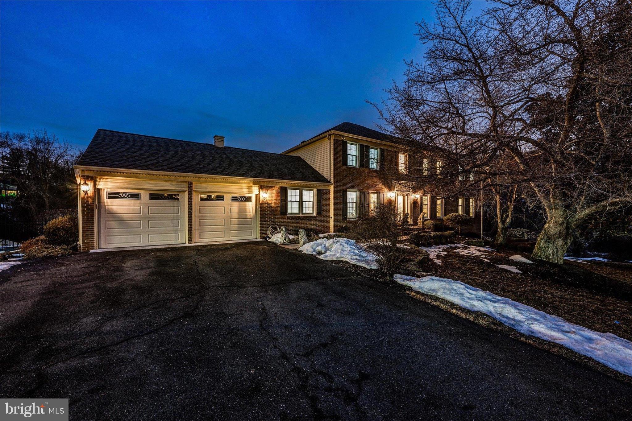 1435 ROSEWOOD HILL DRIVE