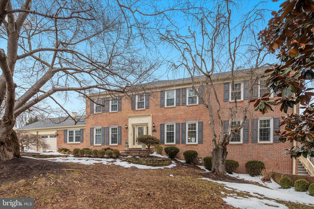 1435 ROSEWOOD HILL DRIVE