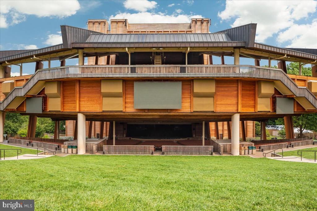 1435 ROSEWOOD HILL DRIVE