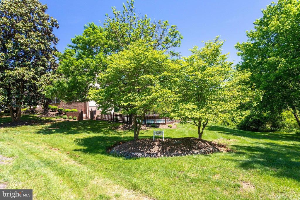 1435 ROSEWOOD HILL DRIVE