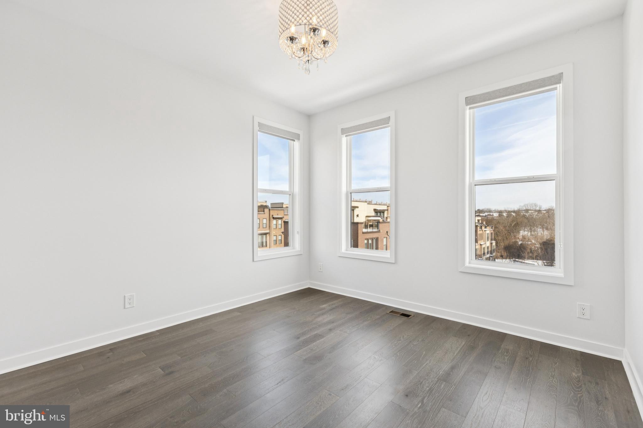 4635 CHARGER PLACE 805