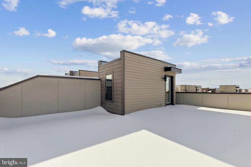 4635 CHARGER PLACE 805
