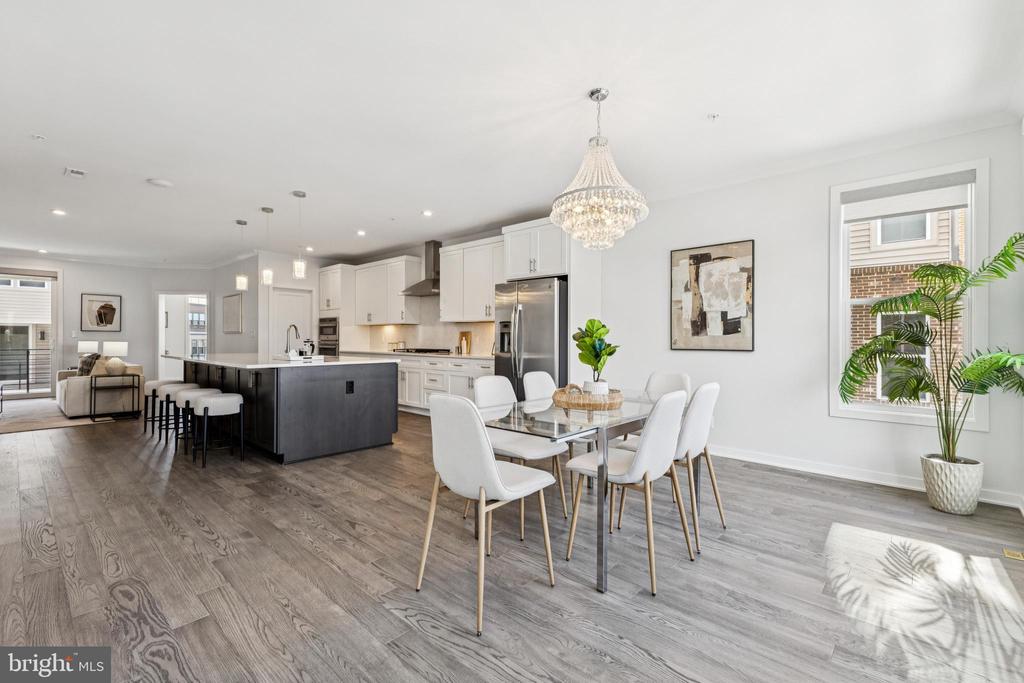 4635 CHARGER PLACE 805