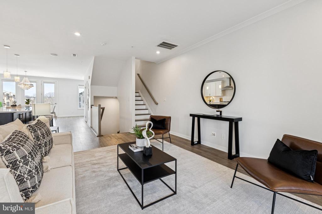 4635 CHARGER PLACE 805