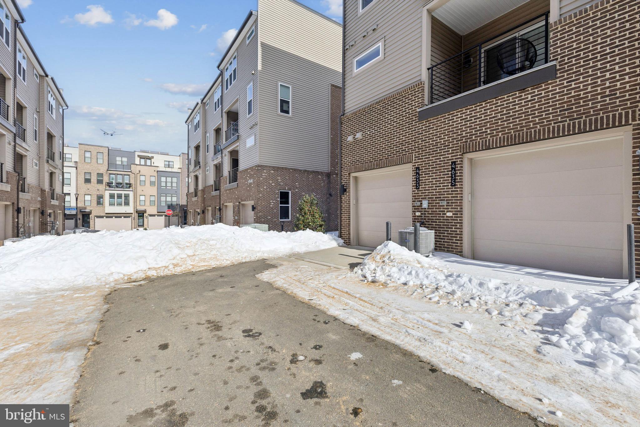 4635 CHARGER PLACE 805