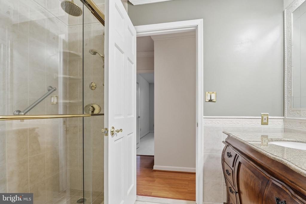 3709 S GEORGE MASON DRIVE T3E