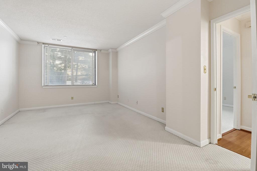 3709 S GEORGE MASON DRIVE T3E