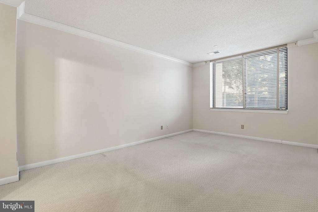 3709 S GEORGE MASON DRIVE T3E
