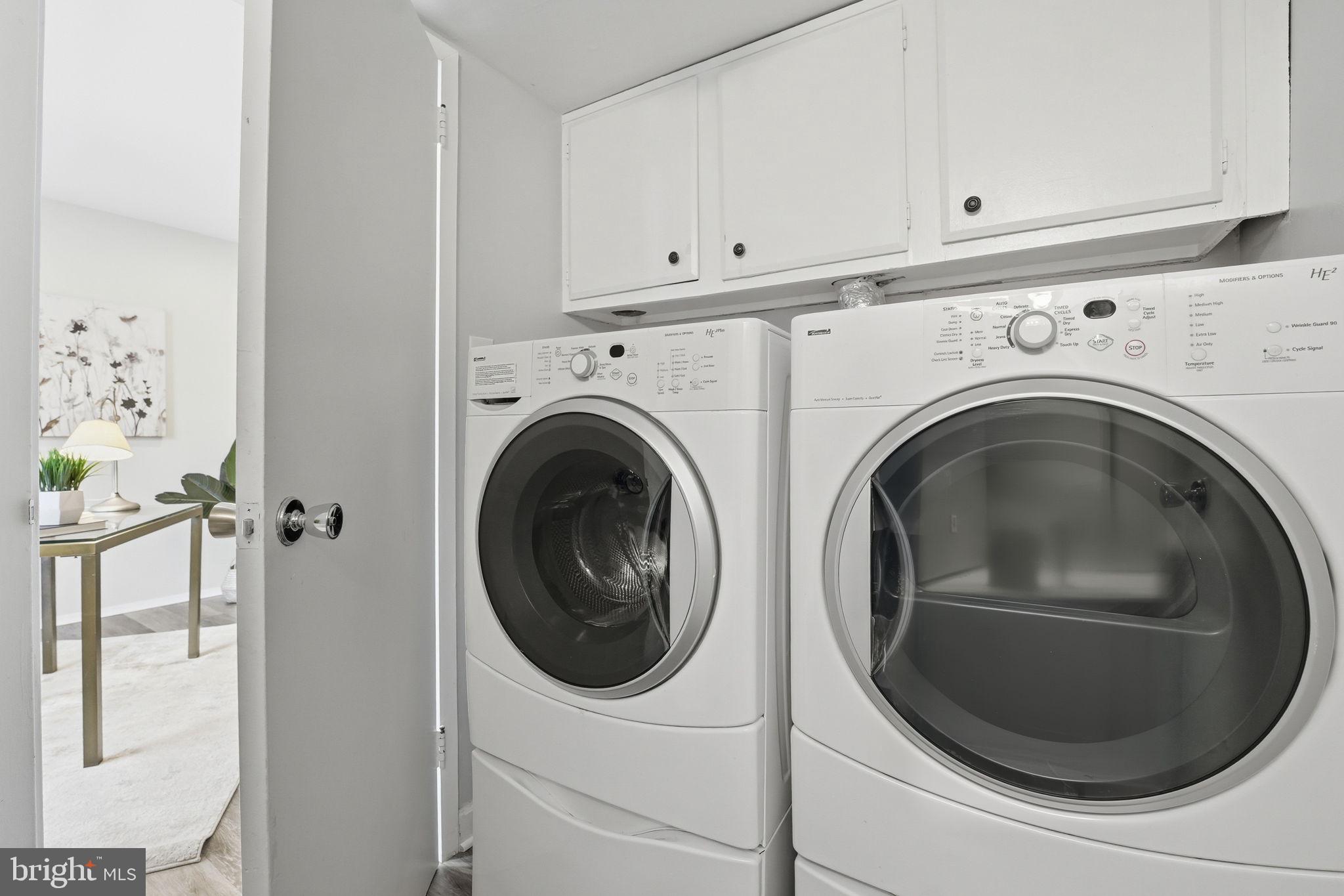 1735 IVY OAK SQUARE 7