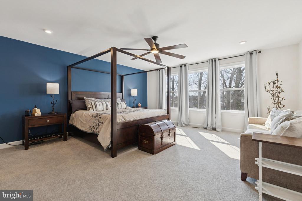 8102 ZOE PLACE