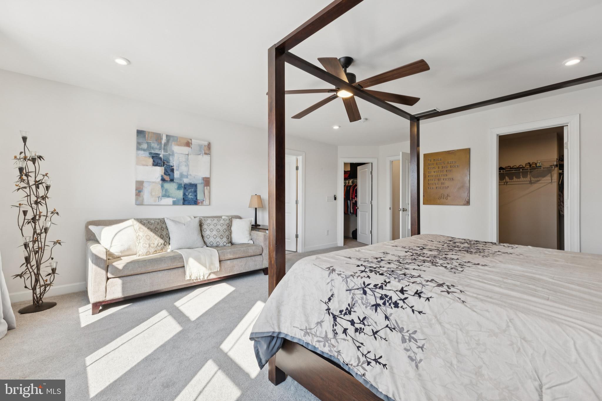 8102 ZOE PLACE
