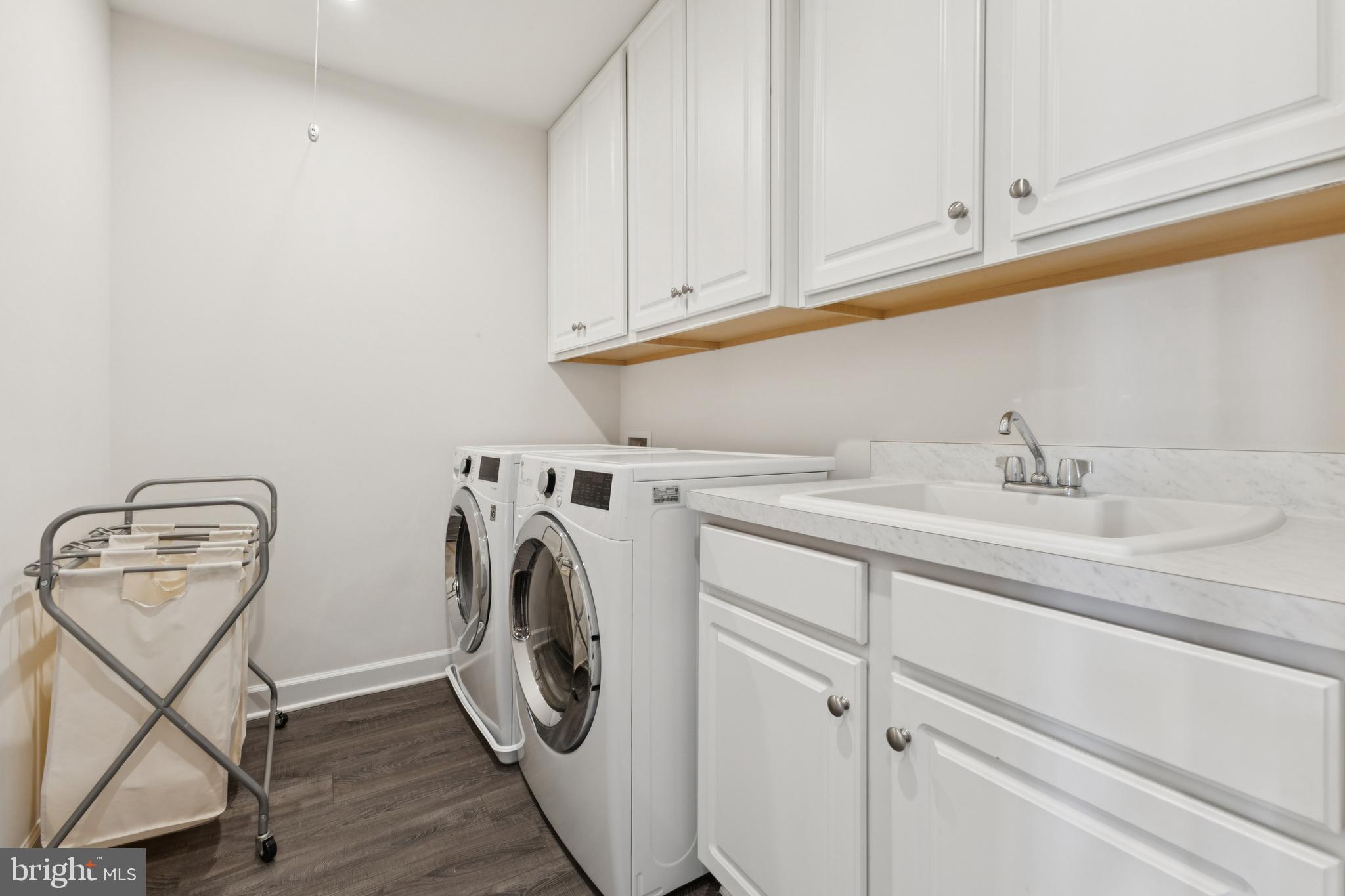8102 ZOE PLACE