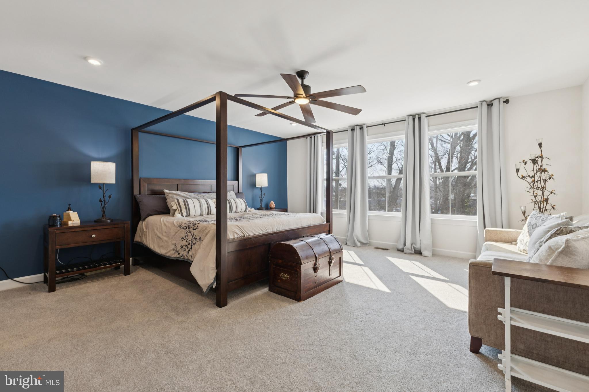 8102 ZOE PLACE