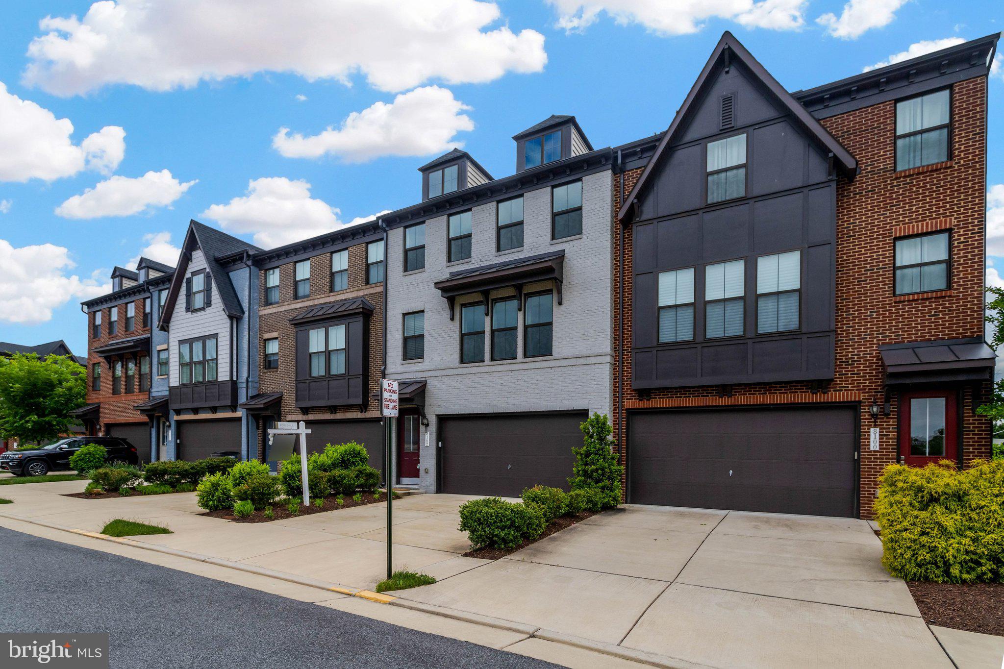 8102 ZOE PLACE