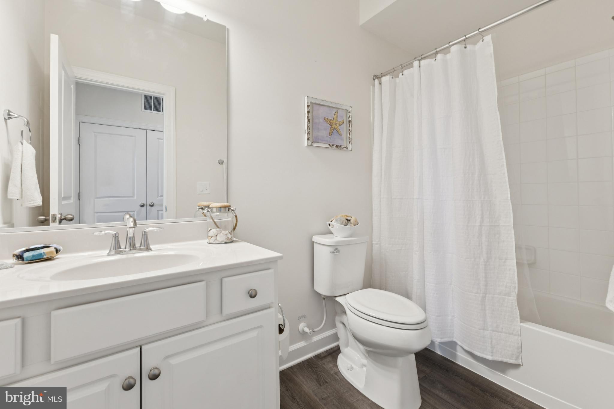 8102 ZOE PLACE
