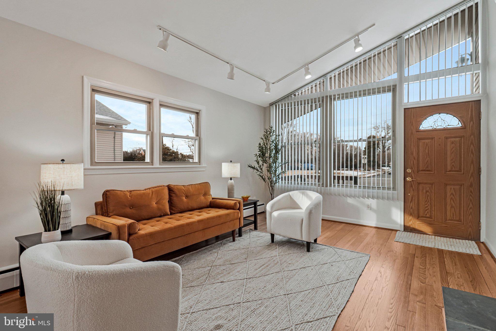 6323 HILLCREST PLACE