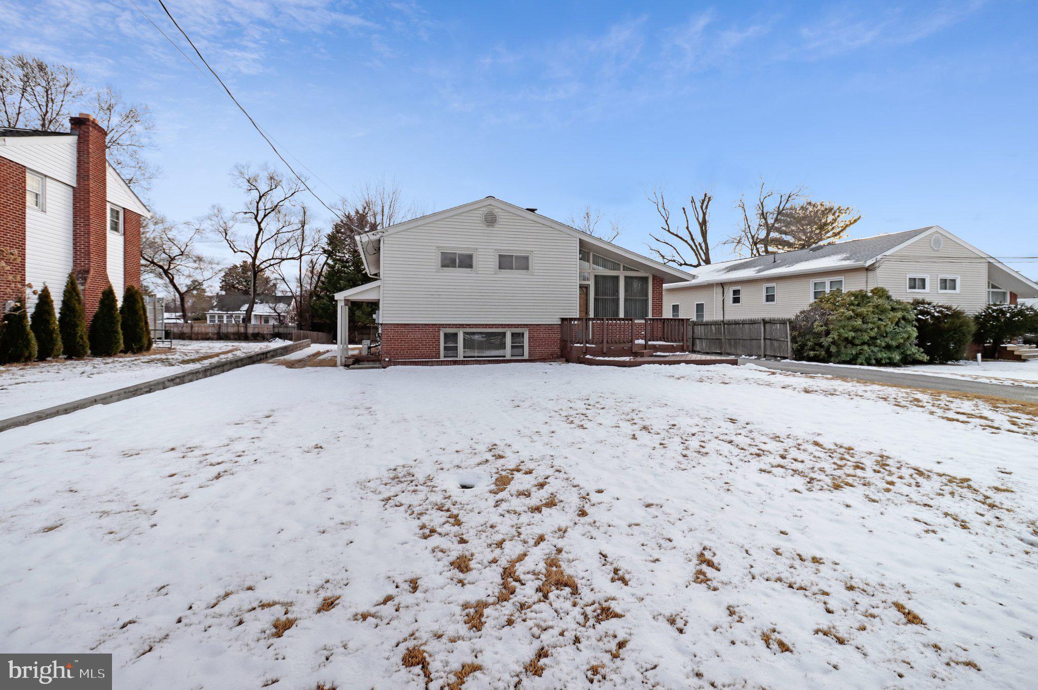 6323 HILLCREST PLACE