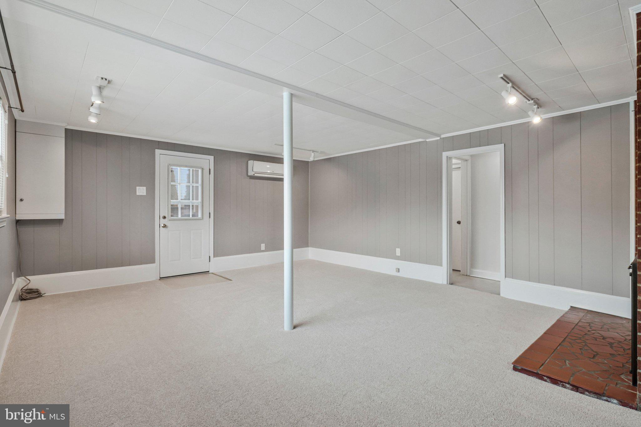 6323 HILLCREST PLACE