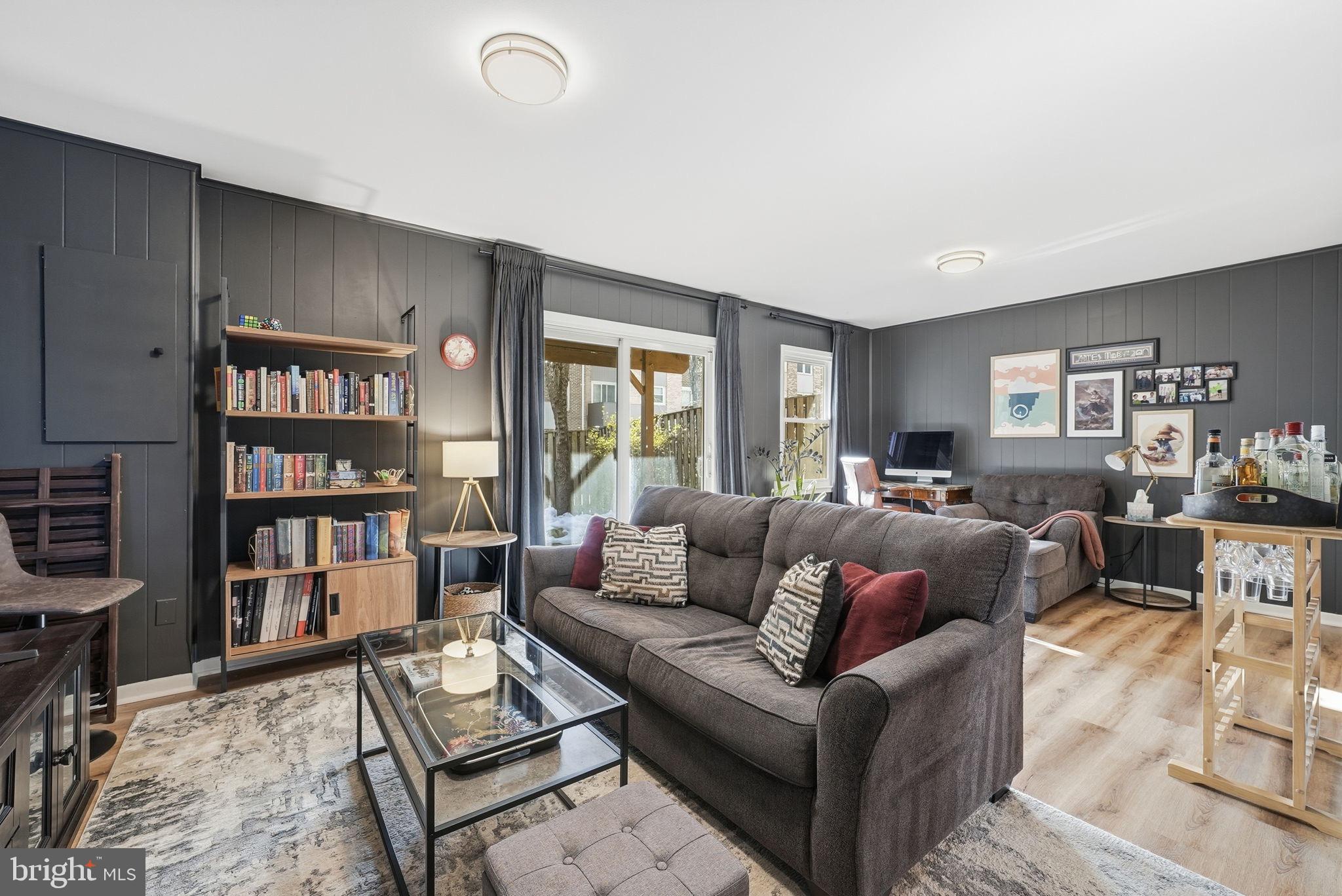 8309 HIGHCLIFFE COURT