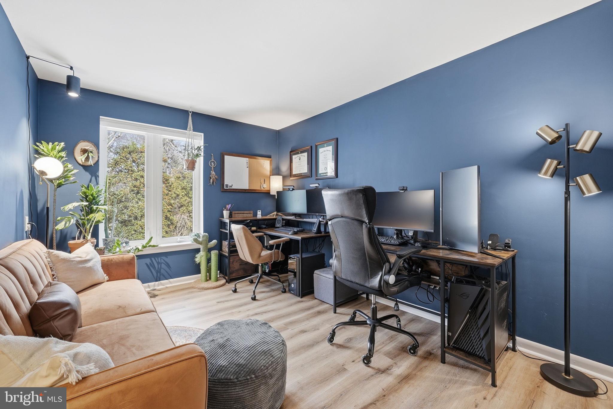 8309 HIGHCLIFFE COURT