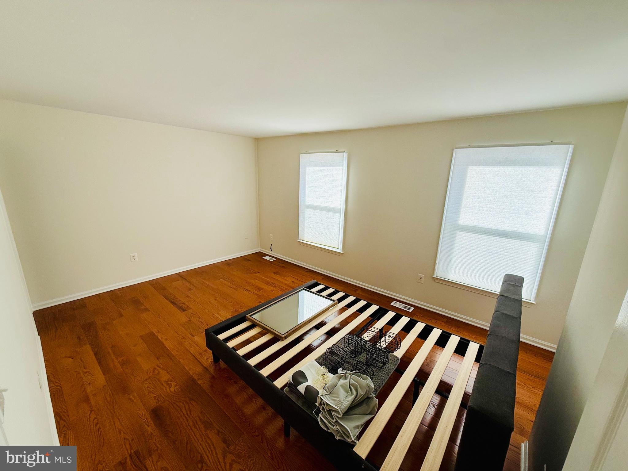 6291 KERRYDALE DRIVE