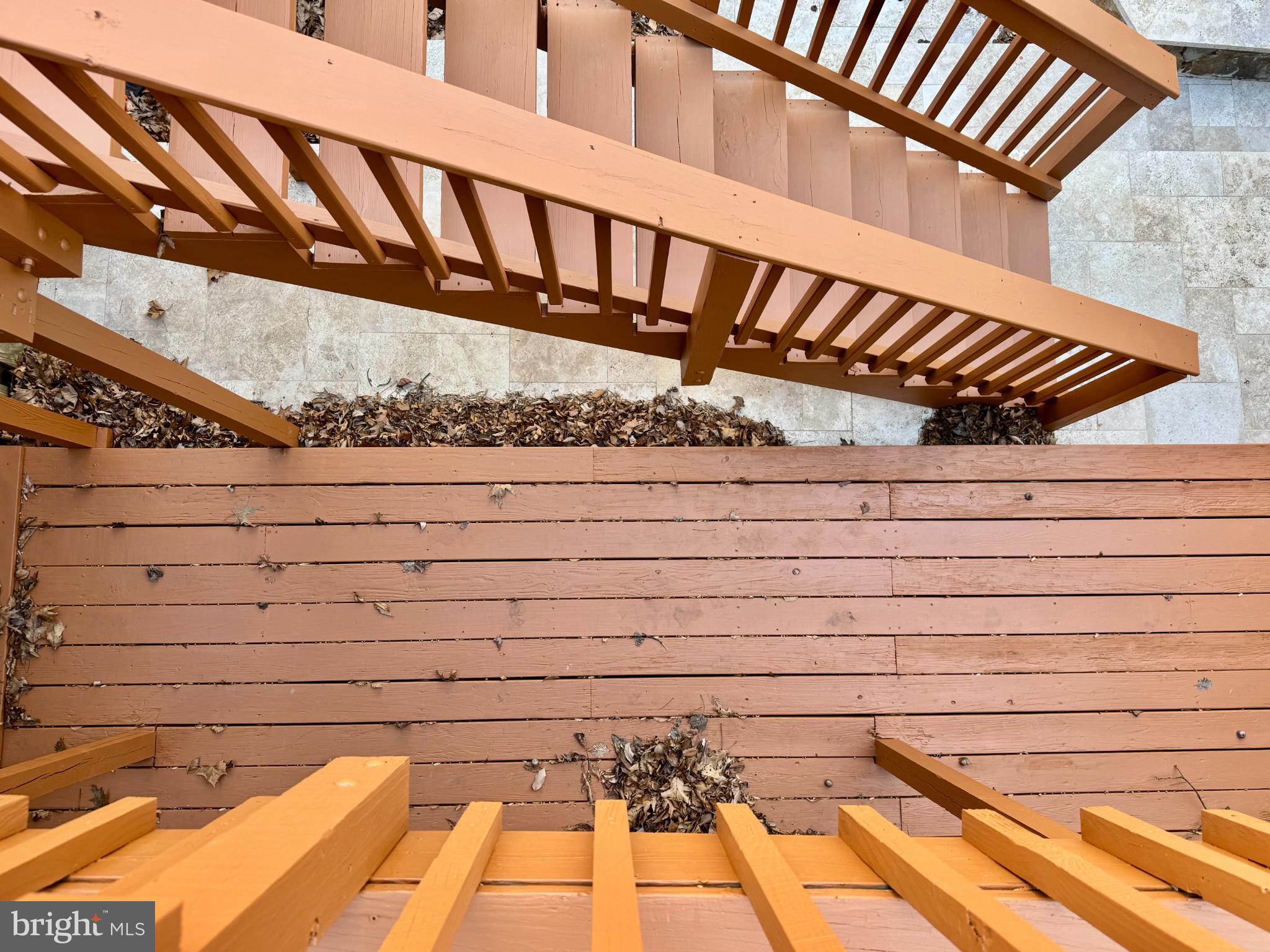 6291 KERRYDALE DRIVE