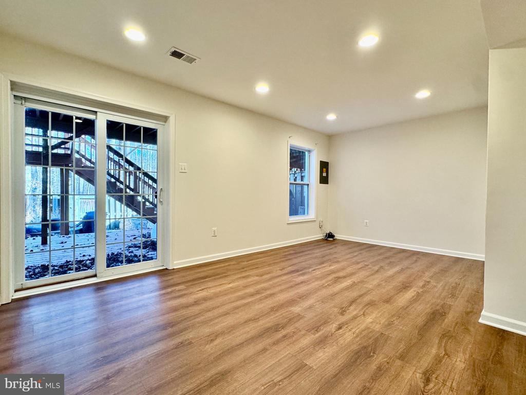 6291 KERRYDALE DRIVE