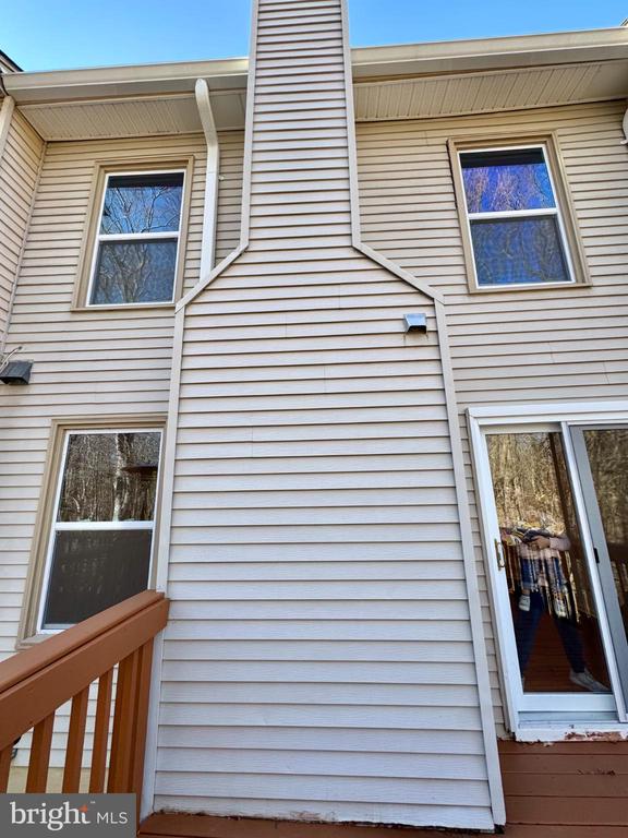 6291 KERRYDALE DRIVE