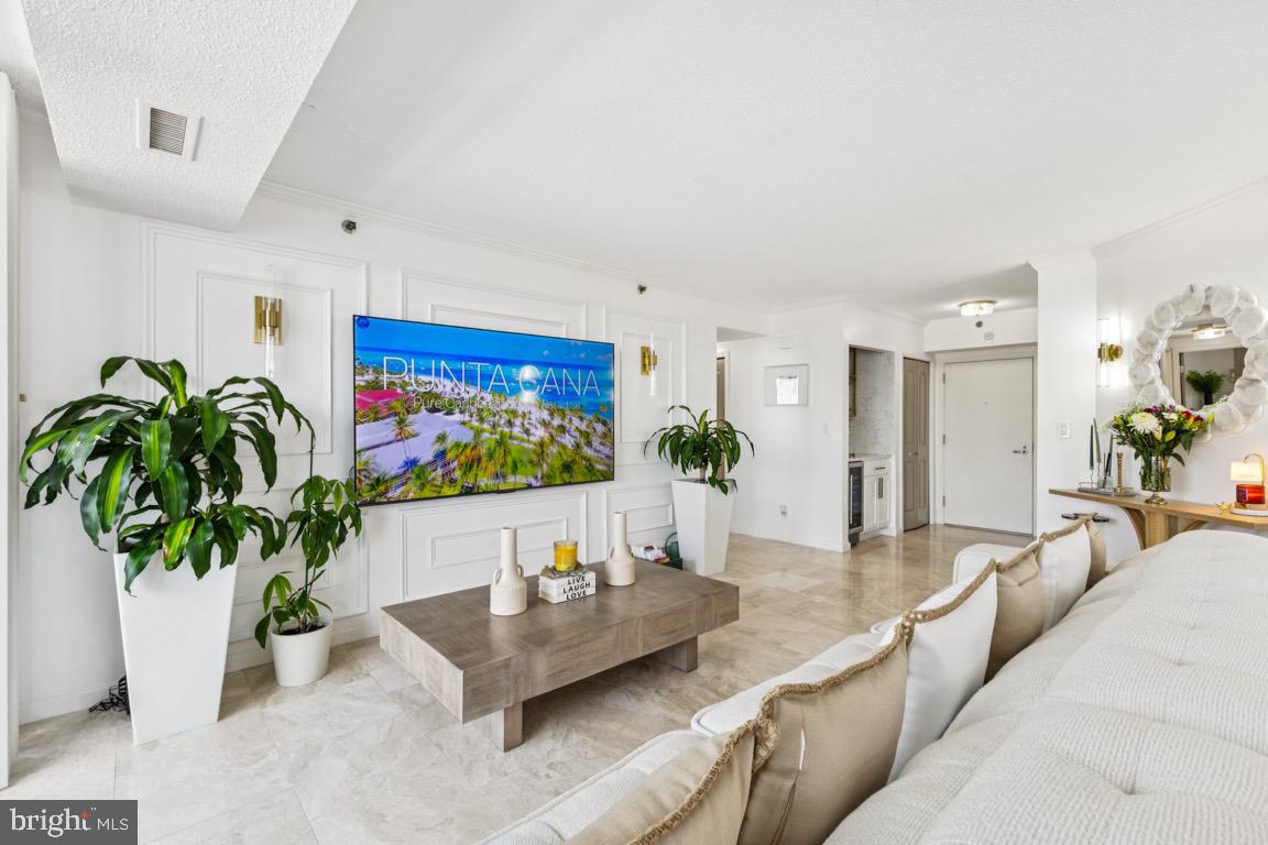 5505 SEMINARY ROAD 1810N